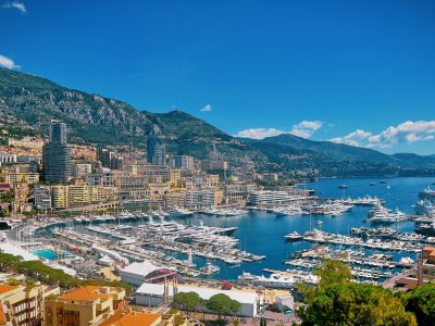 ekskurziq-do-monaco Красива гледка от яхтеното пристанище в Монако