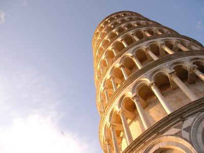 pisa Наклонената кула в Пиза, Италия