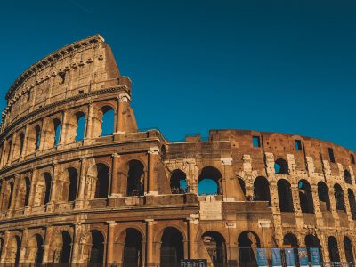 rome coliseumR Колизеумът във Вечният град - Рим, Италия