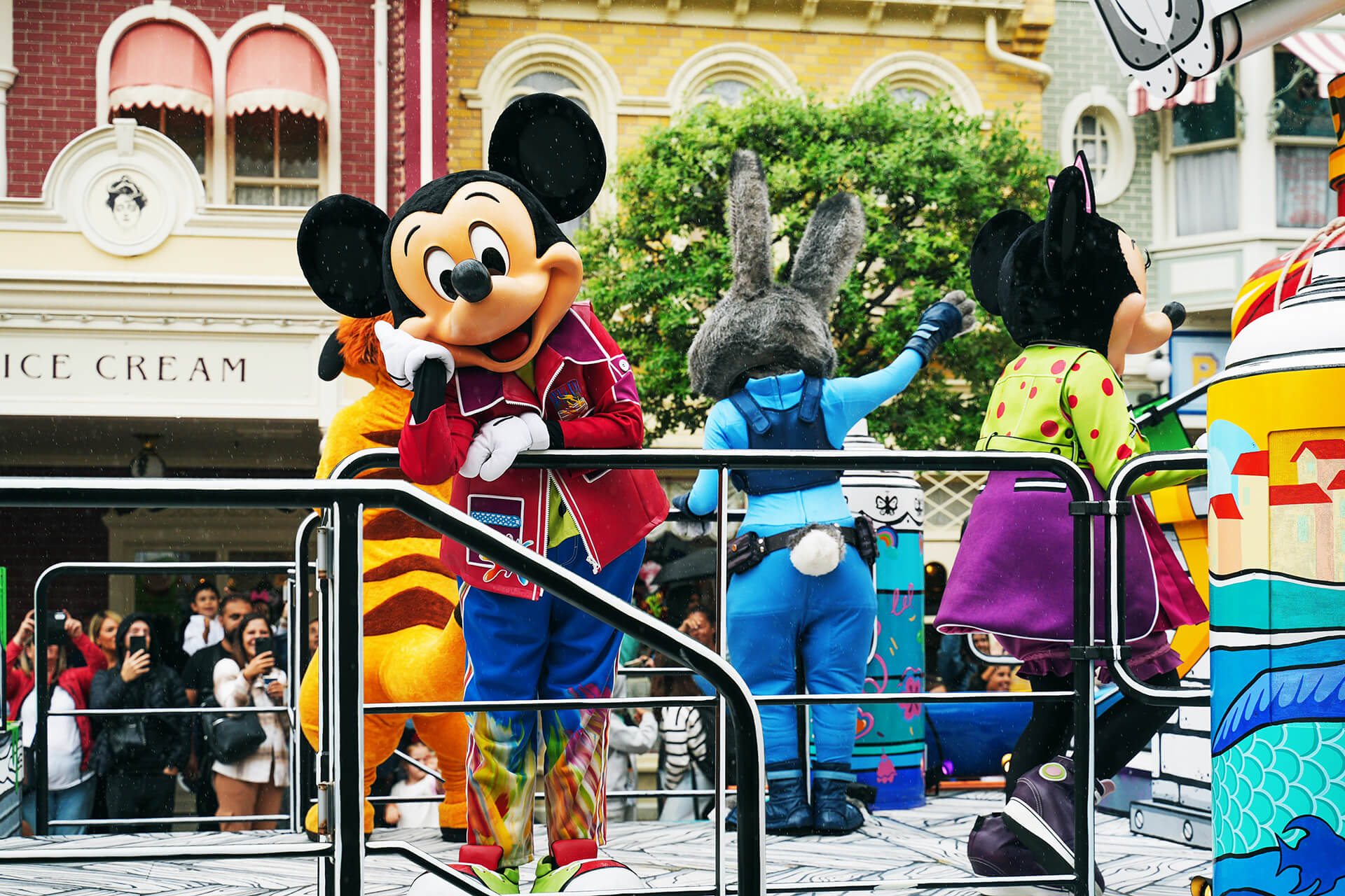 Дисниленд в Париж, екскурзия със самолет